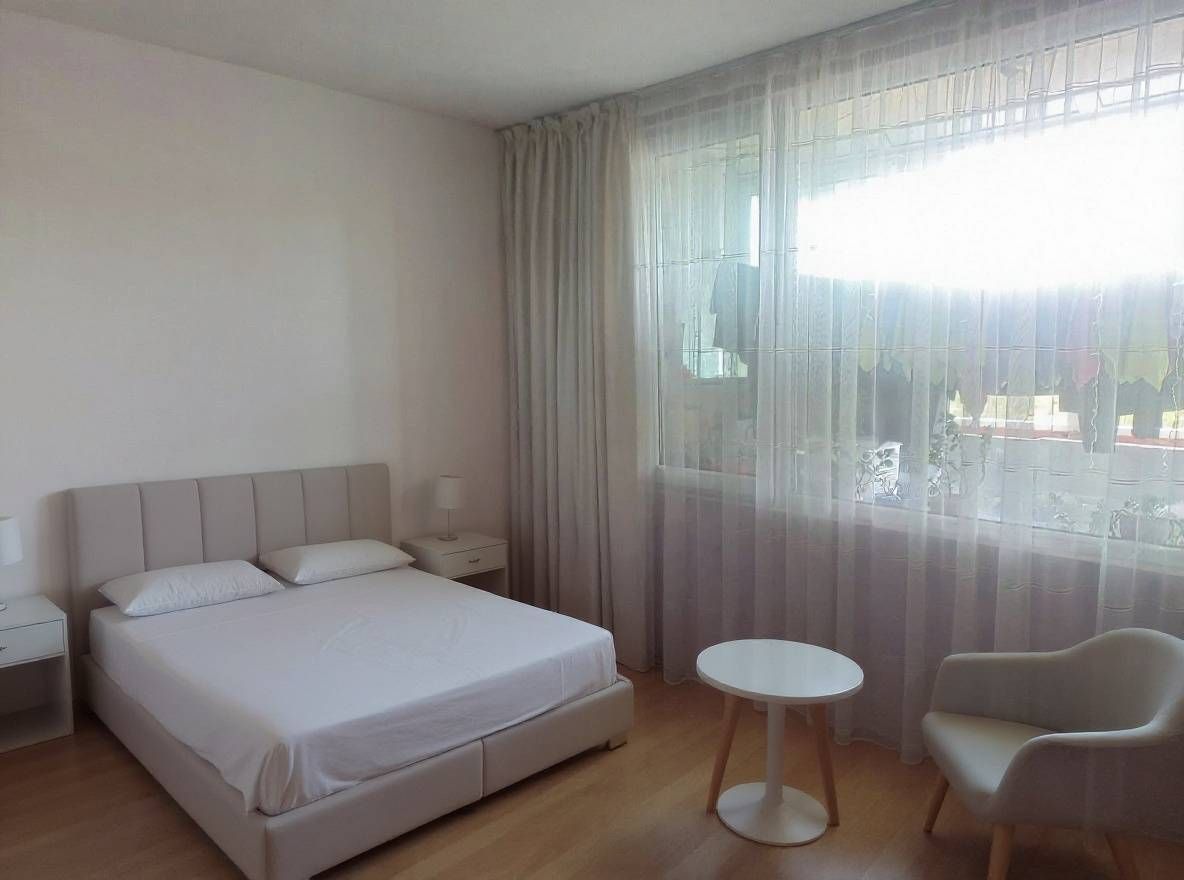Room design 27600 - Before