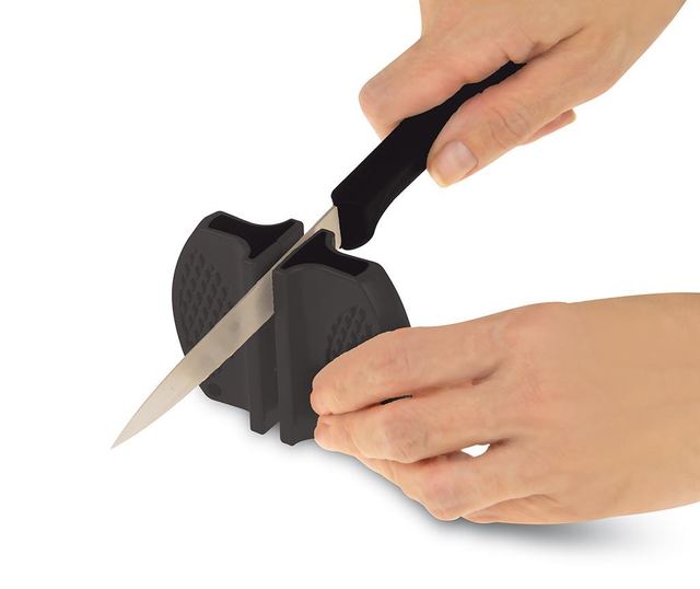 Ascutitor pentru cutite Sharp