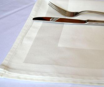Damasc Cream White Textil szalvéta