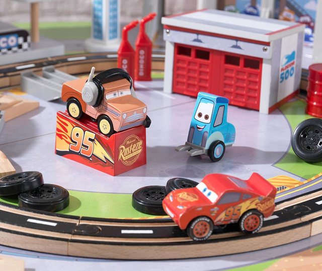 Играчки колички с маса и аксесоари Cars Racetrack