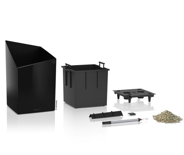 Комплект саксия с напоителна система и поставка Cursivo Black Gloss S