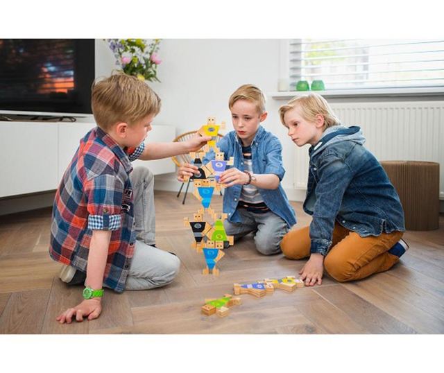 Игра за сръчност Little People