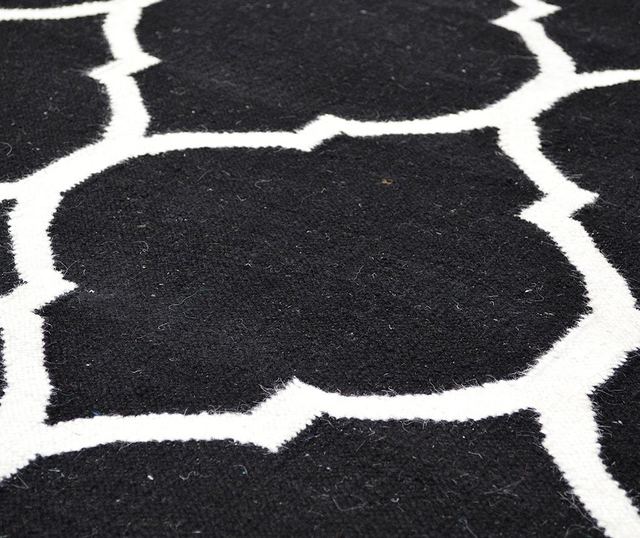 Preproga Lara Black 120x180 cm