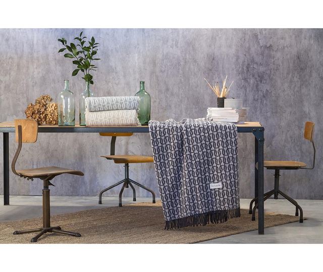 Priročna odeja Blaise Pearl Grey 130x170 cm