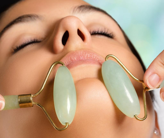 Dvojni masažni valj za obraz Luxurious Jade Crystal