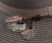Дамска шапка Garden Feathers Grey