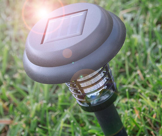 Solarna svjetiljka protiv kukaca UV Eco Garden SL 700
