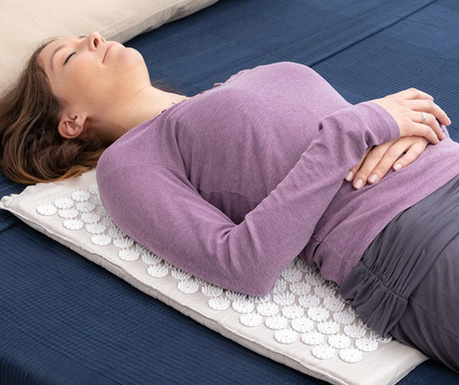 Mini ležišče za akupunkturo in masažo Yoga 41x66 cm