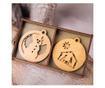Decoratiuni de Craciun, din lemn, crem, set 4 bucati + cutie cadou