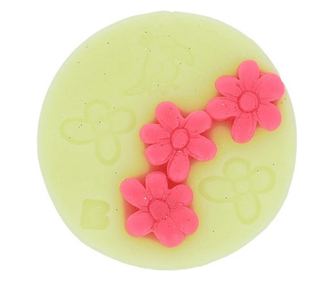 Ceara creativa parfumata Flower to the People arome florale Bomb Cosmetics 16 g