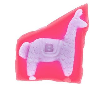 Ceara creativa parfumata Llama Drama fructul pasiunii Bomb Cosmetics 16 g