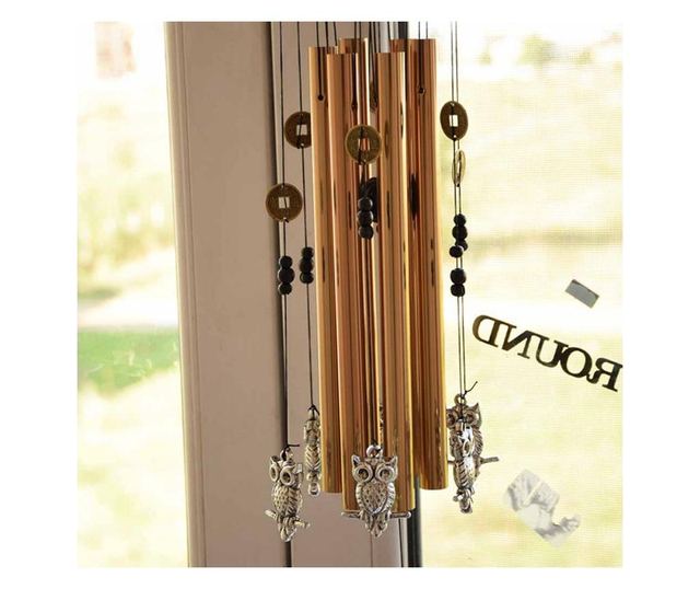 Clopotel de vant cu 6 tuburi sonore metalice aurii pentru casa sau gradina, model Feng-Shui cu bufnite si monede
