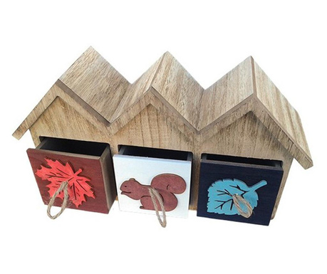 Caseta de lemn, sub forma de casuta, cu trei sertare cu aplicatii si manere din sfoara