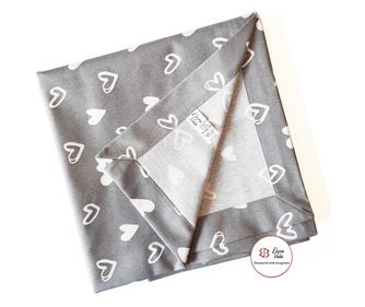 Хидрофобирана покривка EloraVala Love Sign, 120/120см