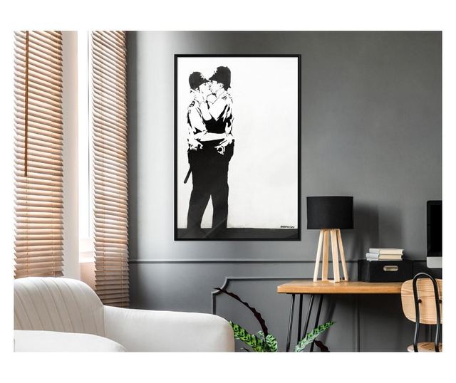 Плакат Artgeist - Banksy: Kissing Coppers II - Черна рамка - 40 x 60 cm