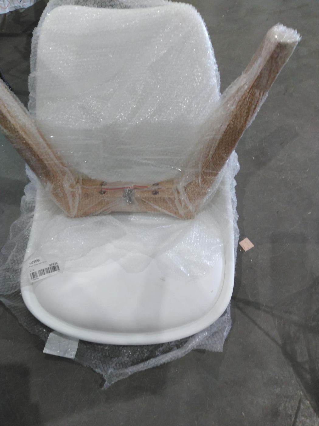 Stolica Korso Sen White - 4