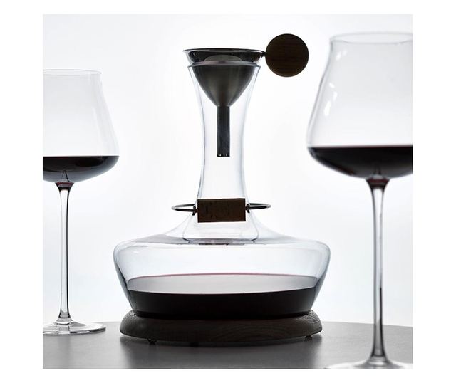 Legnoart boros dekanter ajándékkészlet, Langhe, 4 db, fúvott kristály dekanter, ólommentes, űrtartalom 2,5 L, tölgy prezentációs