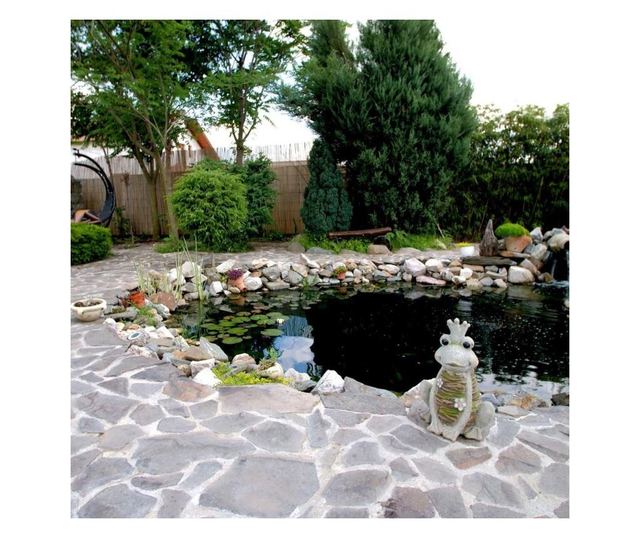 Decoratiune gradina, ceramica, broasca regina, 28.5x23x43 cm