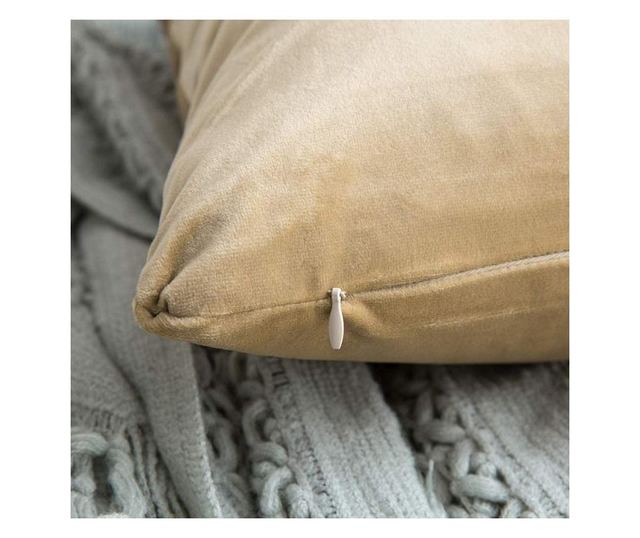 Set of 2 Velvet Decorative Pillow Covers with Zipper, Madison, 700 g/ml Density, Amber Gold Madison 45x45cm