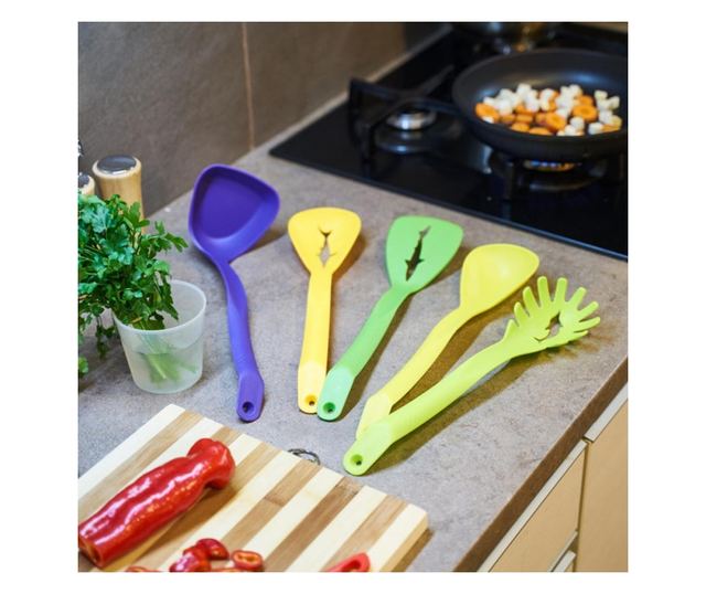 Set ustensile pentru bucatarie, 5 piese, material nylon, multicolor