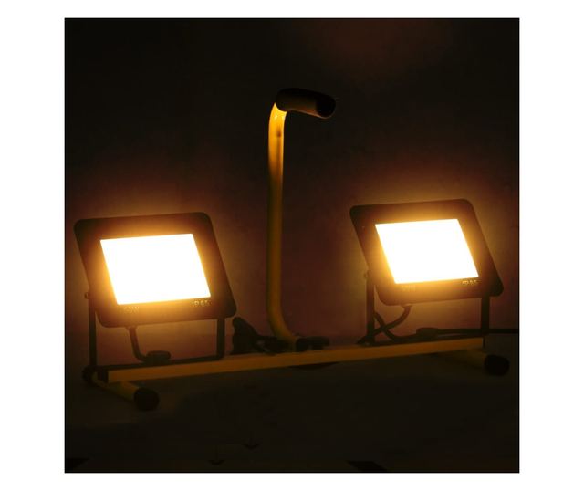 meleg fehér fényű fogantyúval ellátott LED-es reflektor 2x50 W