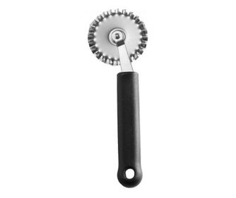 Cutit din inox cu lama zimtata pentru aluat, 18 cm