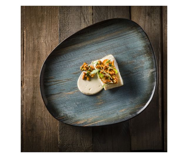 Асиметрична премиум порцеланова чиния, Madera Mint, 19x15 см