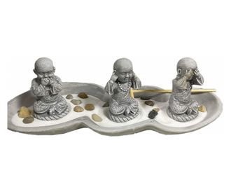 Set decorativ Zen cu suport pentru lumanari si betisoare parfumate cu 3 statuete Buddha, Nu vad, Nu aud, Nu vorbesc, gri
