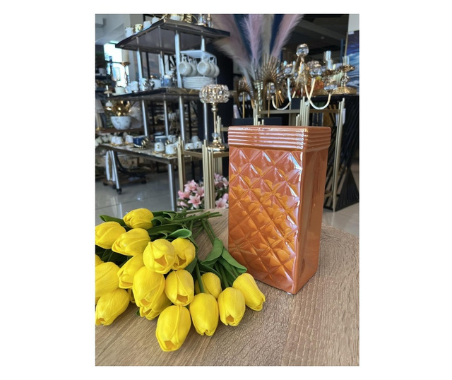 Керамична ваза в оранжев цвят 21 см