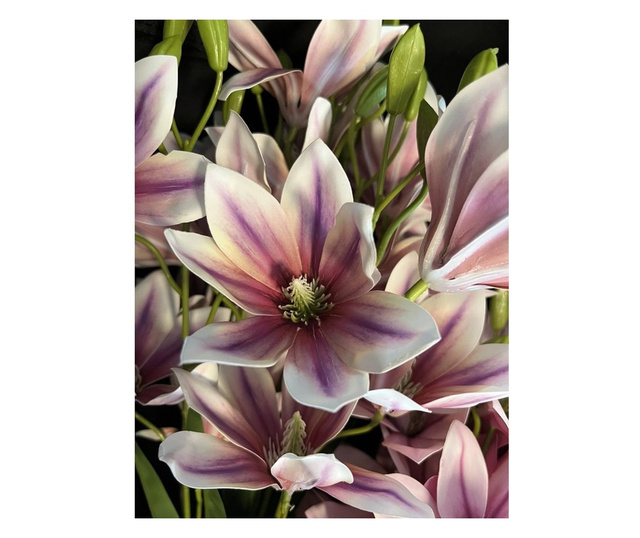 Маргаритки в лилав цвят с бели детайли 60 см