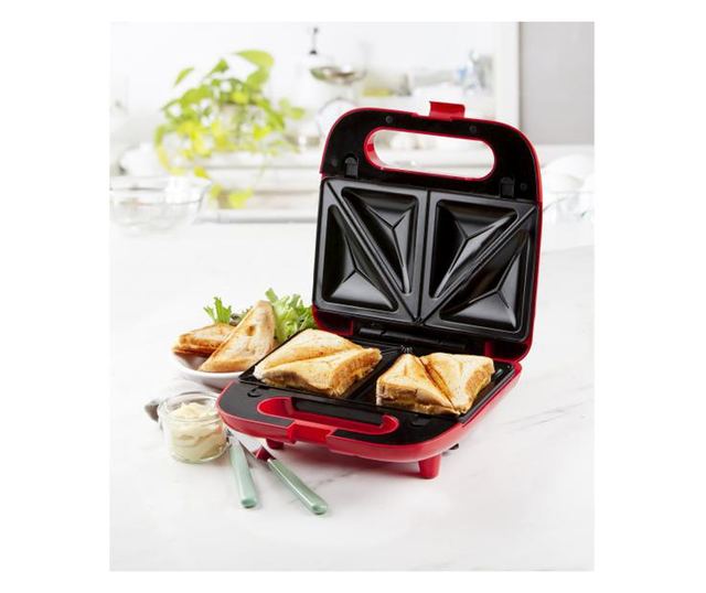 Aparat de sandwich 5 in 1 DO9242W cu placi interschimbabile, pentru pregatire sandwich, waffe, gogosi 750 W
