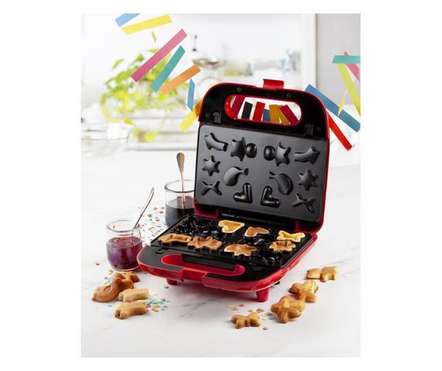Aparat de sandwich 5 in 1 DO9242W cu placi interschimbabile, pentru pregatire sandwich, waffe, gogosi 750 W