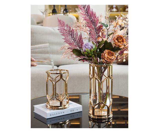 Vaza decorativa pentru flori din sticla chihlimbar, suport metalic auriu, 12x12x28cm, Malia