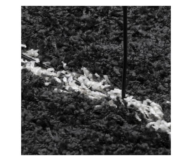 PAMPLONA fekete és krém bolyhos modern szőnyeg 240 x 340 cm