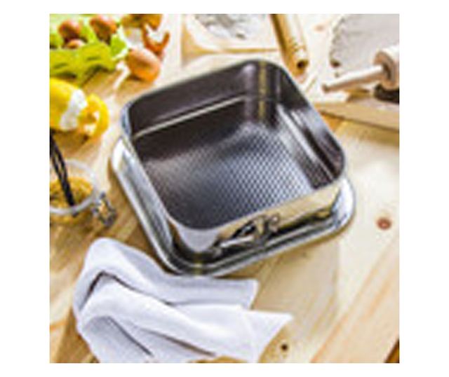 Forma tort 24x24x8cm, baza detasabila texturata, SNB