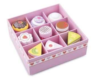 Set de 9 prajituri in cutie de cadou