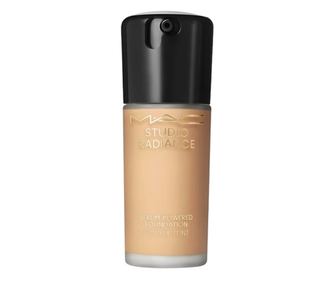 "Ίδρυμα, Ενυδατικό, MAC, Studio Radiance Serum Powered, NW35, 30 ml"