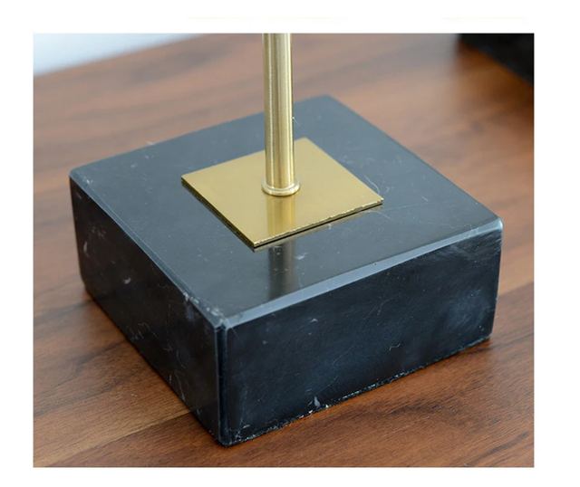 Decoratiune de masa, metalica, Omnia, 42x12x65cm, Auriu/Negru