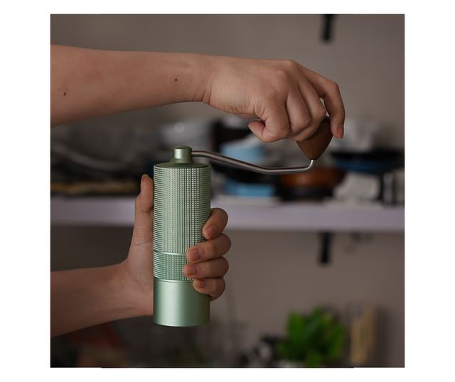 Ръчна кафемелачка CYBERDUST, Зелено, двойна лагерна система, стабилно и лесно смилане на зърна, равномерен прах, сменяема структ