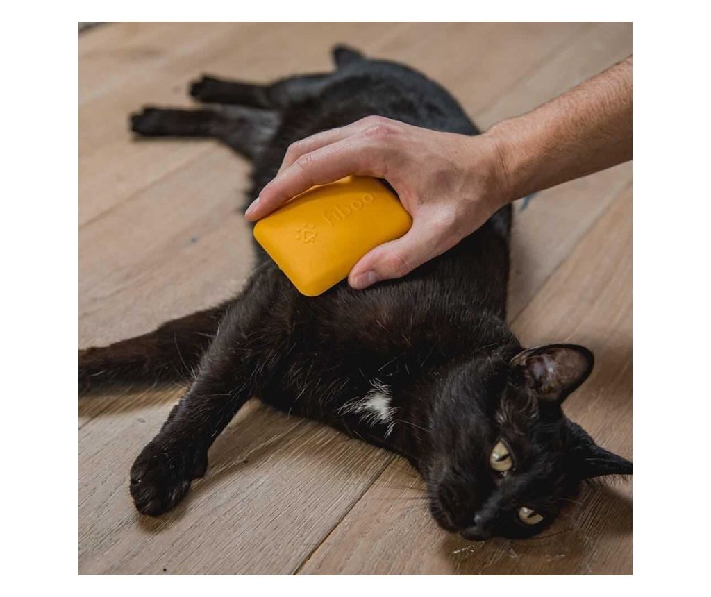 Perie soft pentru masaj si indepartarea parului de caine si pisica, plastic, galben, 90x64x38 mm - 2