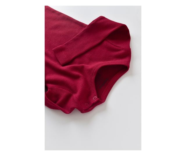 3 részes készlet: hosszú ujjú blúz, hosszú nadrág és organikus és modális pamut sapka - BabyCosy Red (Méret: 12-18 hónap)