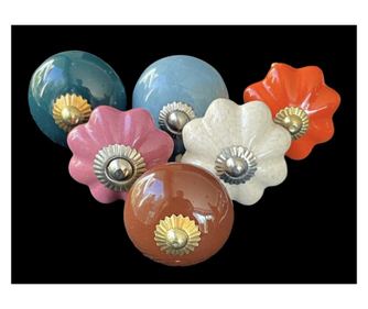 6 db-os vintage stíkusú porcelán bútorgomb szett