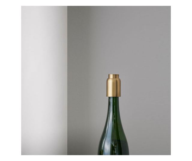 Bordugó Stelton vákuumszivattyúval, Nyakörv, beépített vákuumszivattyú funkció, minimalista design, arany