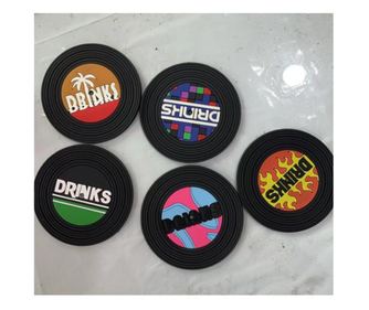 Set 5 Suporturi pentru Pahare, PVC, Model Discuri, Diametru 9 cm, Multicolore