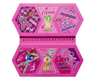 Trusa de Machiaj, KEVIN & COCO, Nobody is Perfect, I am Nobody, 32 culori, 29 x 23.5 x 3 cm