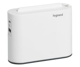 Legrand 049401 зарядно за мобилни устройства