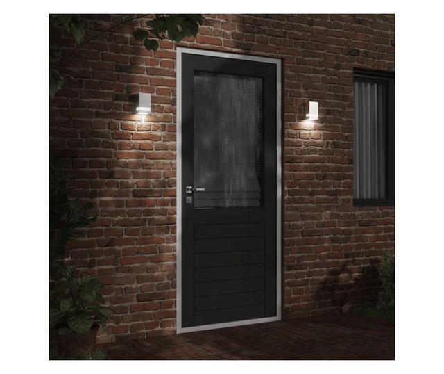 ezüstszínű rozsdamentes acél kültéri falilámpa