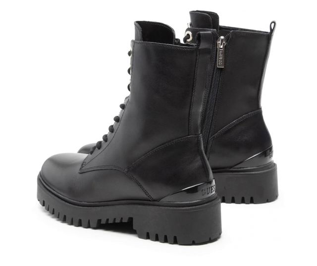 Bocanci  dama Guess de piele cu logo metalic 39 EU Negru