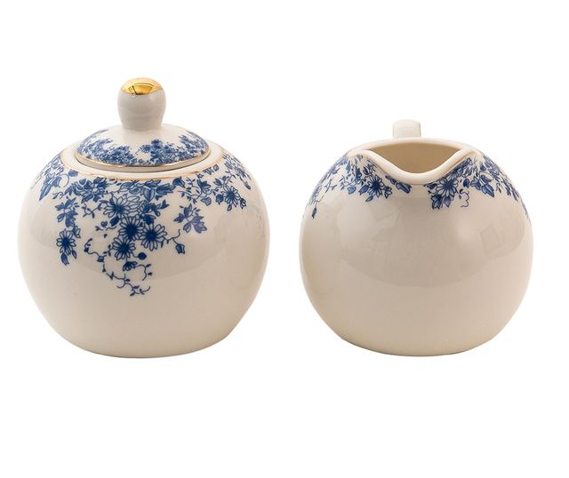 Cukortartó és tejeskanna készlet, fehér-kék porcelán, 11x9x8 cm, 9x9 cm