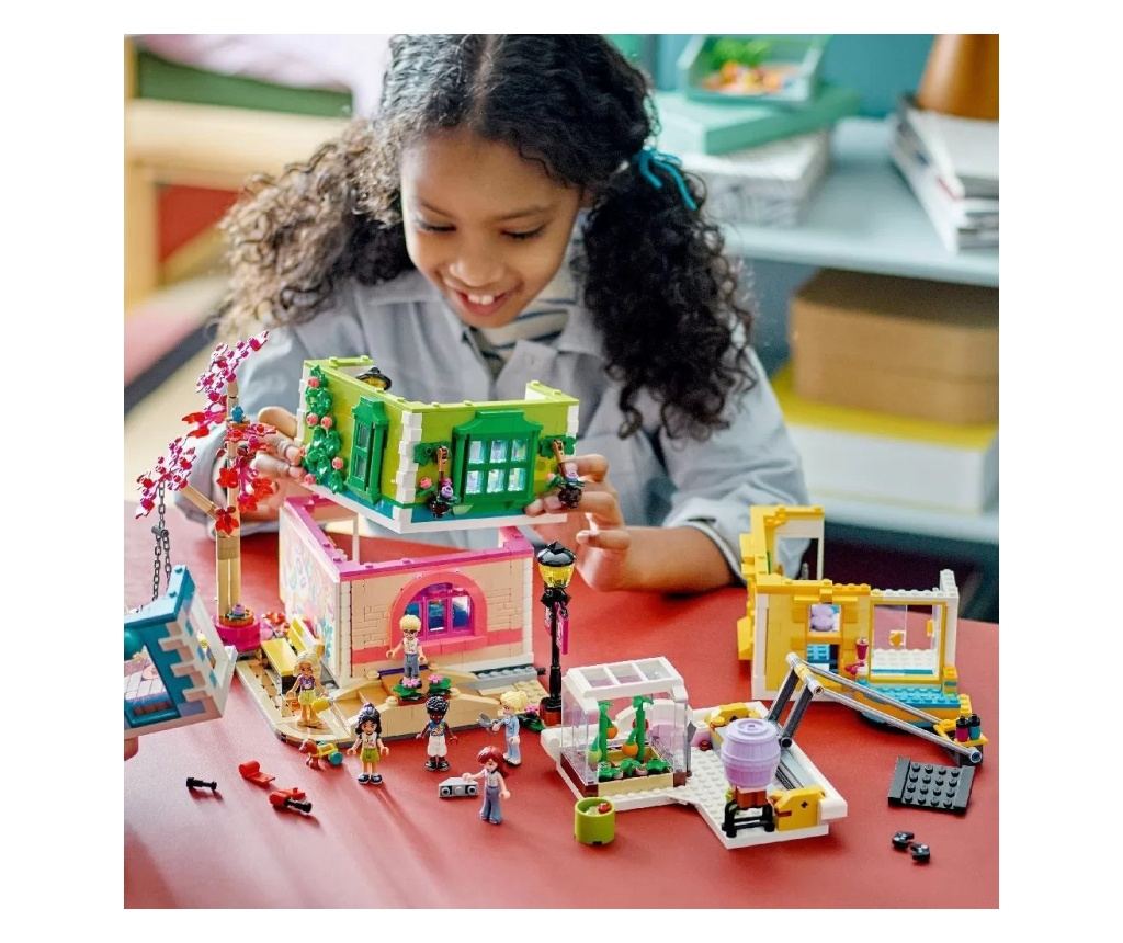 LEGO FRIENDS CENTRUL COMUNITAR DIN ORASUL HEARTLAKE 41748 - Vivre